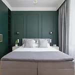 Appartamento 4 Bedroom With Private Sauna And Parking *